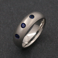 Classic Titanium Ring - Sapphire Columba