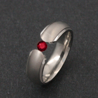Titanium Ring - Ruby Juno